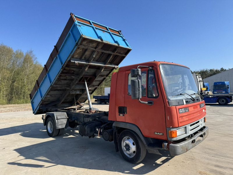 DAF 45 ATI 160 (FULL STEEL SUSPENSION / MANUAL PUMP / EURO 2) - Autocarro ribaltabile: foto 3 DAF 45 ATI 160 (FULL STEEL SUSPENSION / MANUAL PUMP / EURO 2) - Autocarro ribaltabile: foto 3