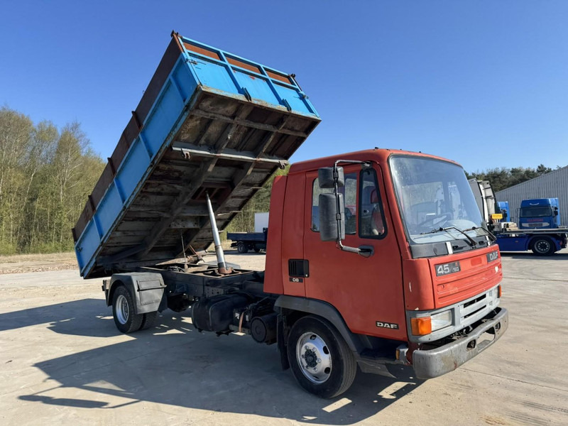 DAF 45 ATI 160 (FULL STEEL SUSPENSION / MANUAL PUMP / EURO 2) - Autocarro ribaltabile: foto 3 DAF 45 ATI 160 (FULL STEEL SUSPENSION / MANUAL PUMP / EURO 2) - Autocarro ribaltabile: foto 3
