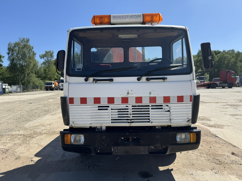 Mercedes-Benz SK 914 (8000 L / STEEL SUSPENSION & MANUAL PUMP / SUSPENSION LAMES & POMPE MANUELLE) - Autospurgo: foto 2 Mercedes-Benz SK 914 (8000 L / STEEL SUSPENSION & MANUAL PUMP / SUSPENSION LAMES & POMPE MANUELLE) - Autospurgo: foto 2