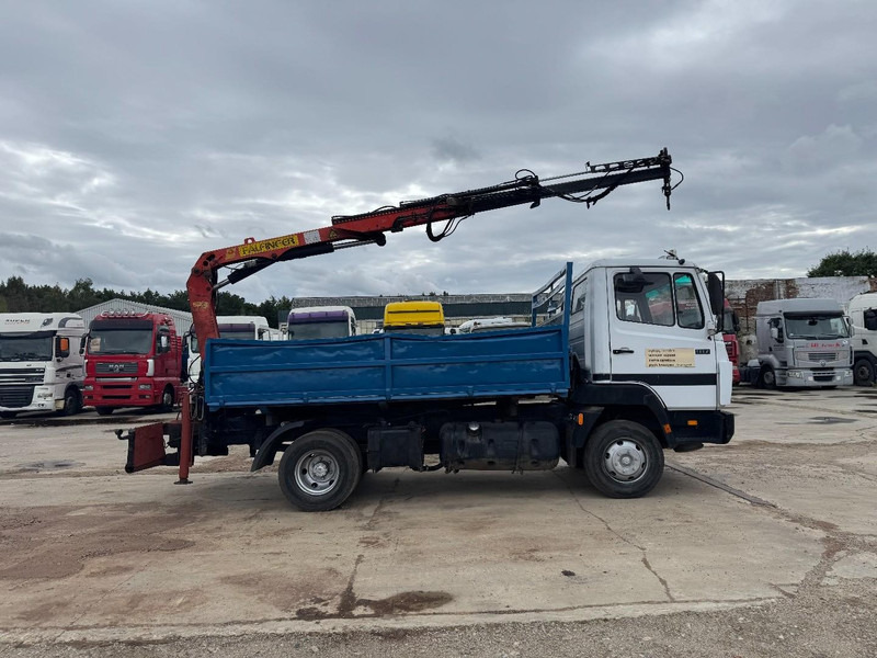 Mercedes-Benz SK 917 (STEEL SUSPENSION / PARLFINGER CRANE / AUXILIARY / 6 CYLINDER WITH MANUAL PUMP) - Autocarro ribaltabile, Camion con gru: foto 4 Mercedes-Benz SK 917 (STEEL SUSPENSION / PARLFINGER CRANE / AUXILIARY / 6 CYLINDER WITH MANUAL PUMP) - Autocarro ribaltabile, Camion con gru: foto 4