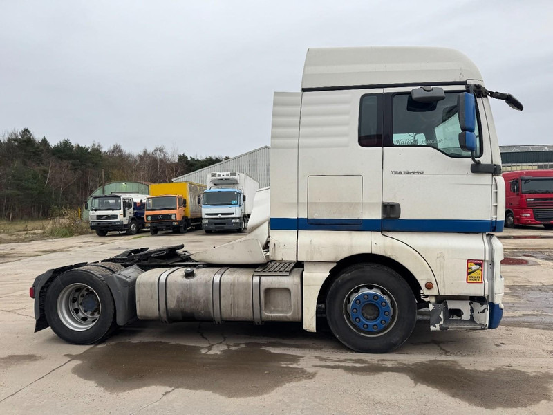 MAN TGA 18.440 (MANUAL GEARBOX / BOITE MANUELLE) - Trattore stradale: foto 4 MAN TGA 18.440 (MANUAL GEARBOX / BOITE MANUELLE) - Trattore stradale: foto 4