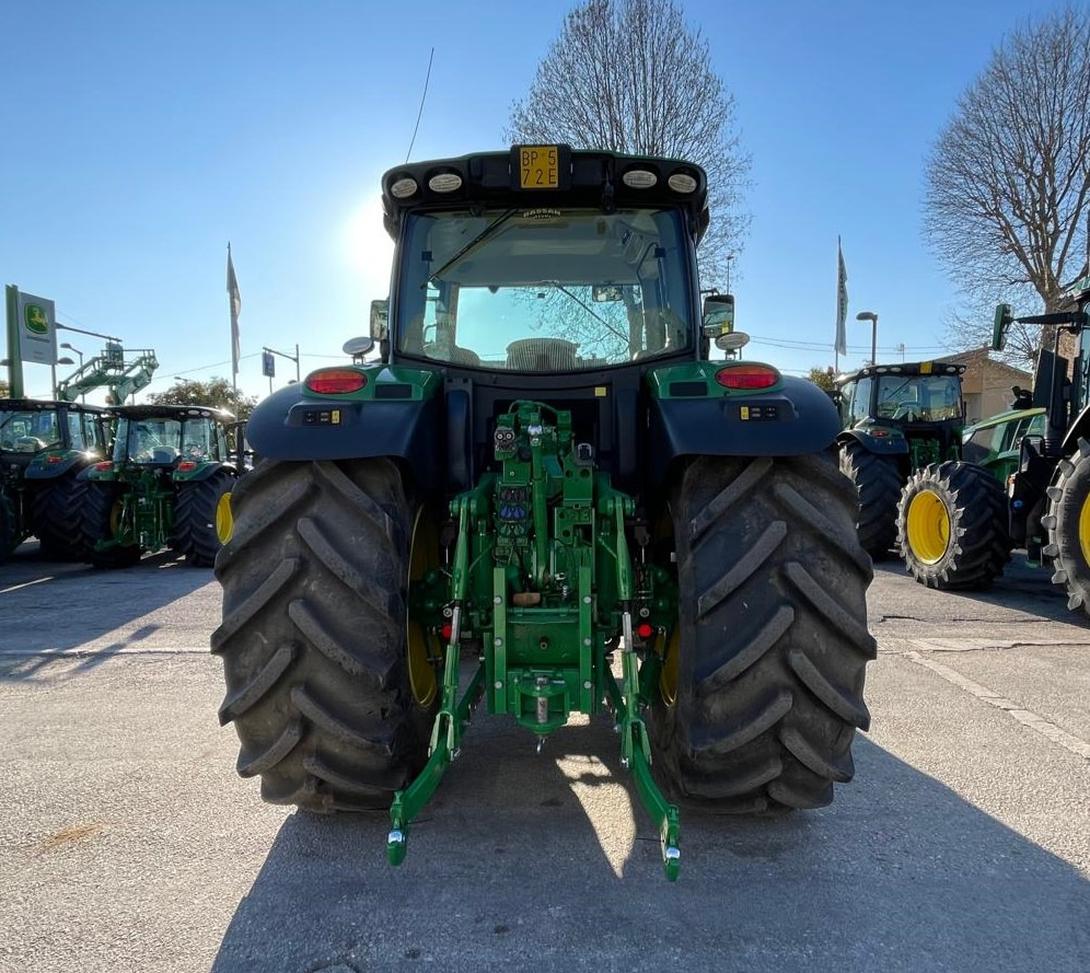 JOHN DEERE 6145 R - Trattore: foto 4 JOHN DEERE 6145 R - Trattore: foto 4