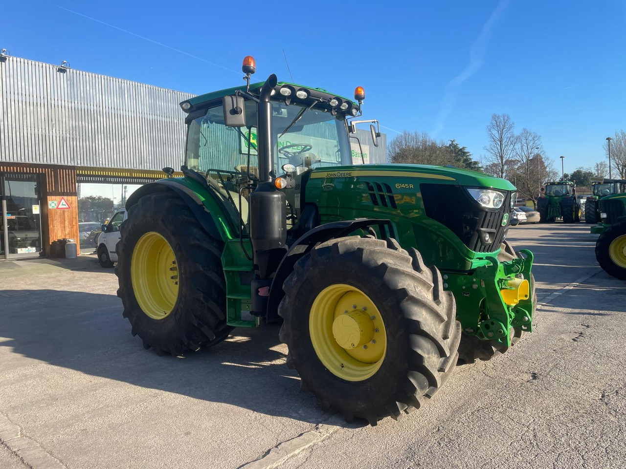 JOHN DEERE 6145 R - Trattore: foto 3 JOHN DEERE 6145 R - Trattore: foto 3