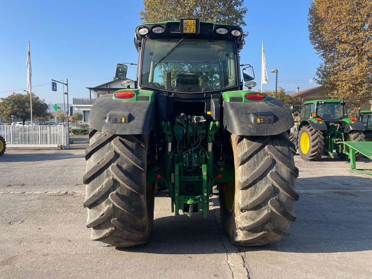 JOHN DEERE 6170 R - Trattore: foto 5 JOHN DEERE 6170 R - Trattore: foto 5
