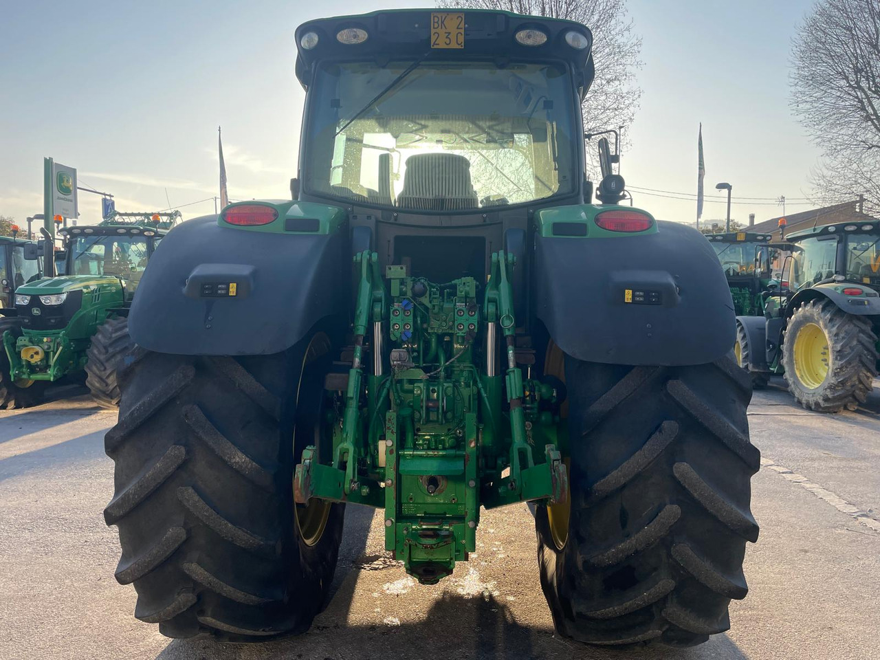 JOHN DEERE 6190 R - Trattore: foto 4 JOHN DEERE 6190 R - Trattore: foto 4