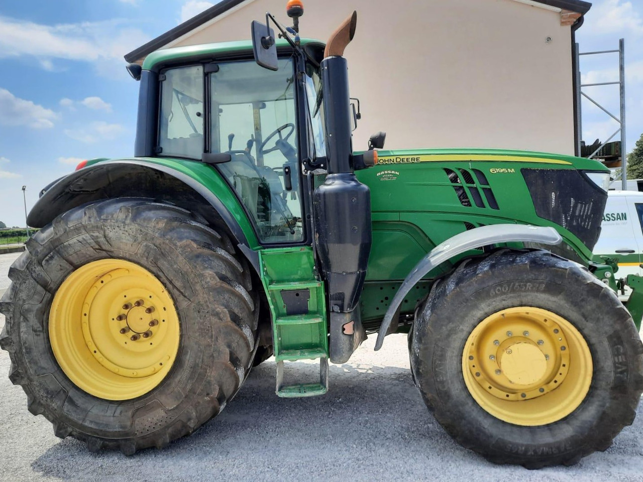 JOHN DEERE 6195 M - Trattore: foto 3 JOHN DEERE 6195 M - Trattore: foto 3