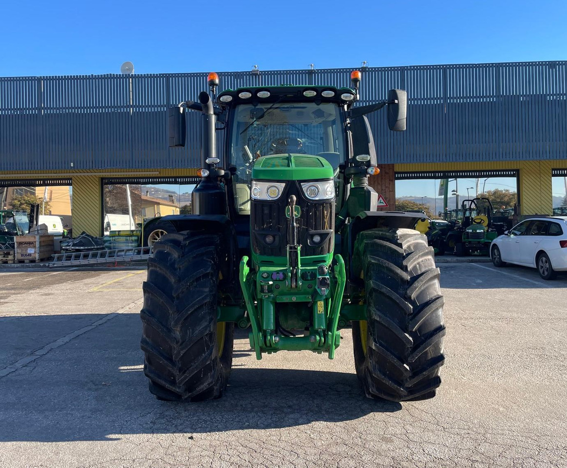 JOHN DEERE 6250 R - Trattore: foto 2 JOHN DEERE 6250 R - Trattore: foto 2