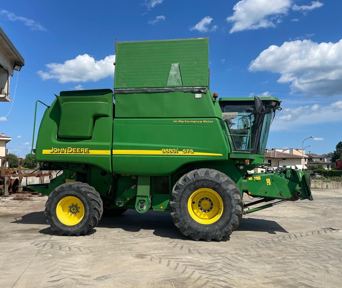 JOHN DEERE MIETITREBBIA STS 9880 - Mietitrebbia: foto 4 JOHN DEERE MIETITREBBIA STS 9880 - Mietitrebbia: foto 4