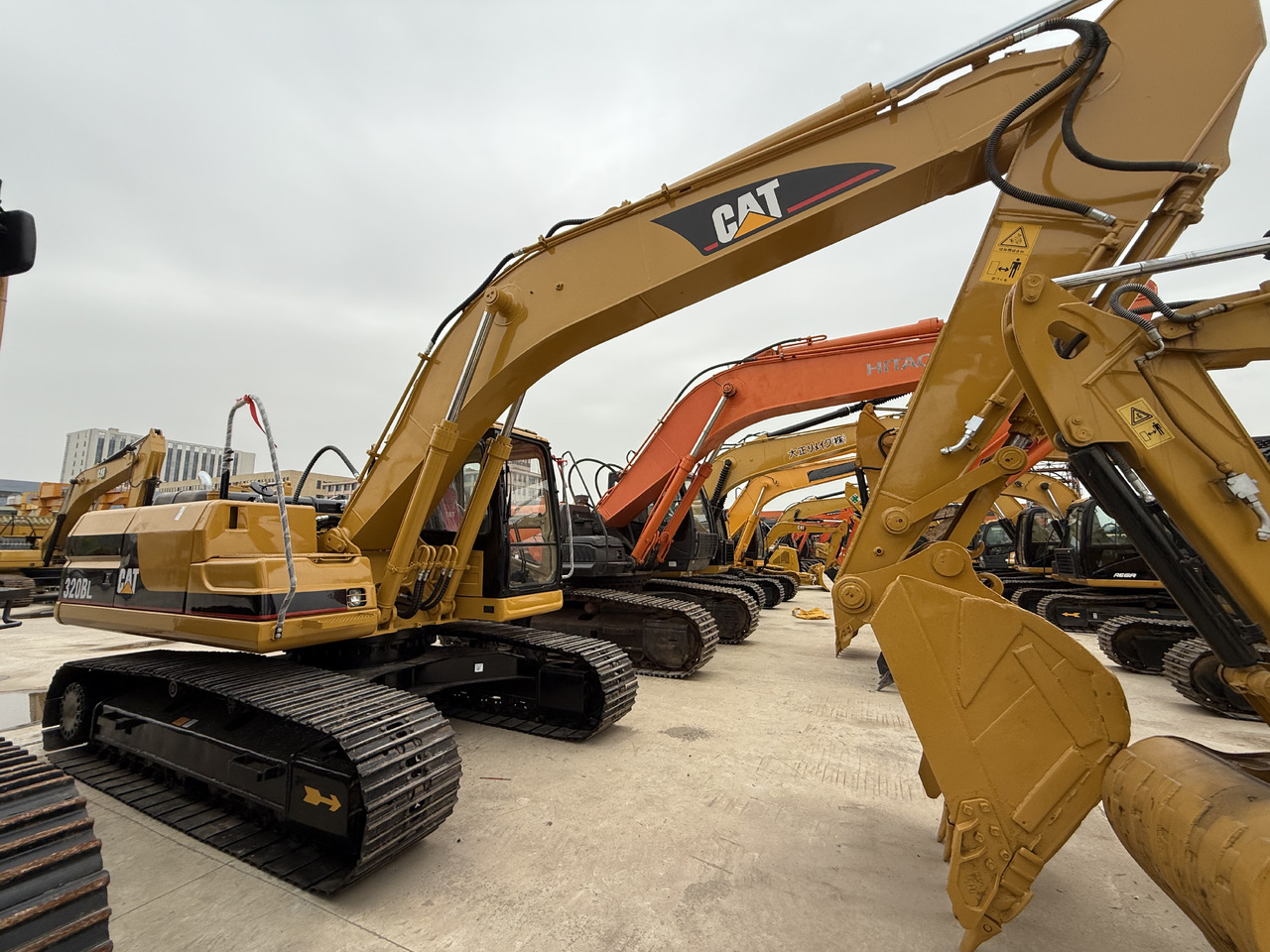 CATERPILLAR 320b - Escavatore cingolato: foto 5 CATERPILLAR 320b - Escavatore cingolato: foto 5