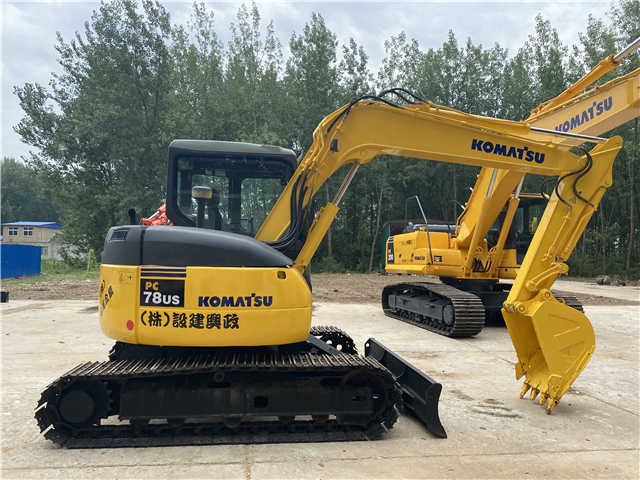 High Quality Used Crawler Excavator komatsu Pc78 Pc128 Pc138 Pc200-8 Pc220-8 Pc240-8 Excavator - Escavatore: foto 3 High Quality Used Crawler Excavator komatsu Pc78 Pc128 Pc138 Pc200-8 Pc220-8 Pc240-8 Excavator - Escavatore: foto 3