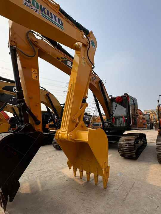 PC200-8 Low Working Hour Second Hand 20 Ton Excavator Komatsu Pc200-8 Crawler Excavator Used Komatsu Excavator PC200-8N1 - Escavatore: foto 3 PC200-8 Low Working Hour Second Hand 20 Ton Excavator Komatsu Pc200-8 Crawler Excavator Used Komatsu Excavator PC200-8N1 - Escavatore: foto 3