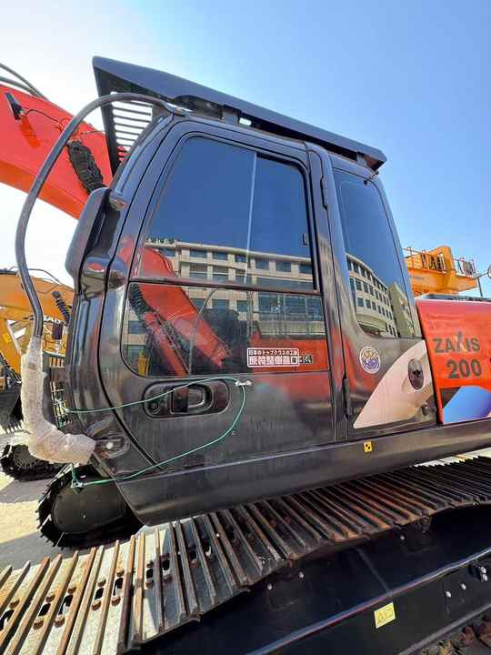 Escavatore Second Hand  Japan Brand  Hitachi Zx200 Excavator for Sale Original  Hitachi 20tons Medium Excavator in Stock [ Copy ] [ Copy ]: foto 6