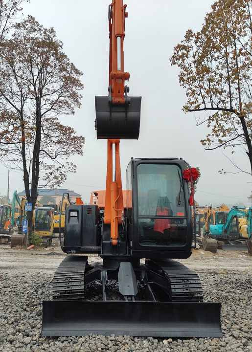 Used Hitachi 70 Excavator for Sale---Good Condition - Escavatore cingolato: foto 2 Used Hitachi 70 Excavator for Sale---Good Condition - Escavatore cingolato: foto 2