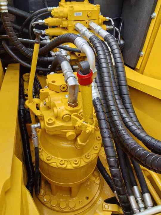 Used Komatsu PC160 Crawler Hydraulic High Performance Digger Excavator Construction Machinery Used Machinery for Sale - Escavatore: foto 5 Used Komatsu PC160 Crawler Hydraulic High Performance Digger Excavator Construction Machinery Used Machinery for Sale - Escavatore: foto 5