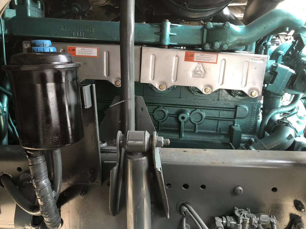 Autocarro ribaltabile howo 6*4 [ Copy ] [ Copy ] [ Copy ] [ Copy ] [ Copy ]: foto 7