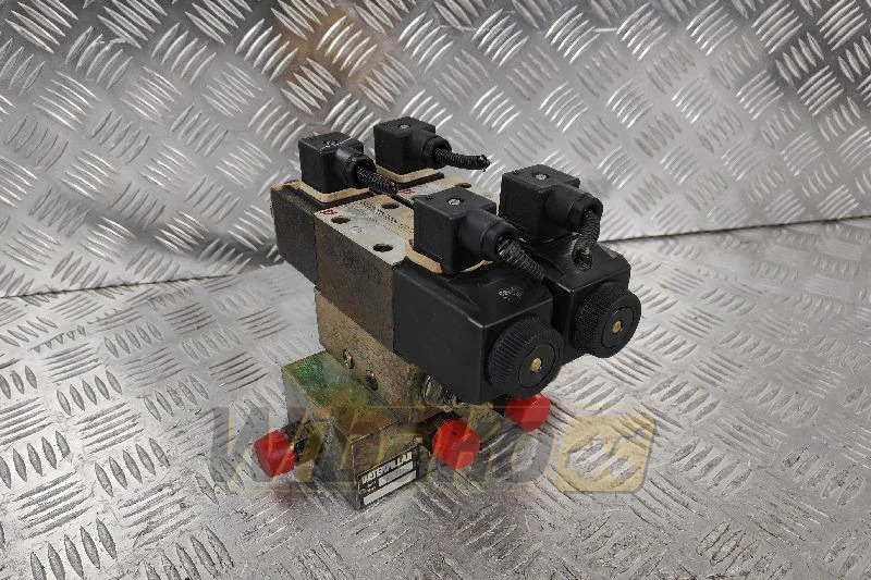 Caterpillar 134-5809 - Valvola idraulica per Macchina da cantiere: foto 2 Caterpillar 134-5809 - Valvola idraulica per Macchina da cantiere: foto 2