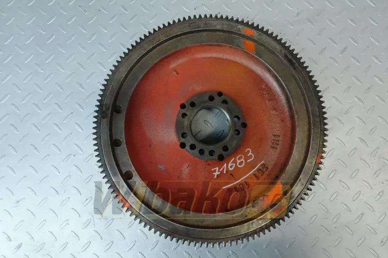 Deutz 04516521 - Volano per Macchina da cantiere: foto 1 Deutz 04516521 - Volano per Macchina da cantiere: foto 1