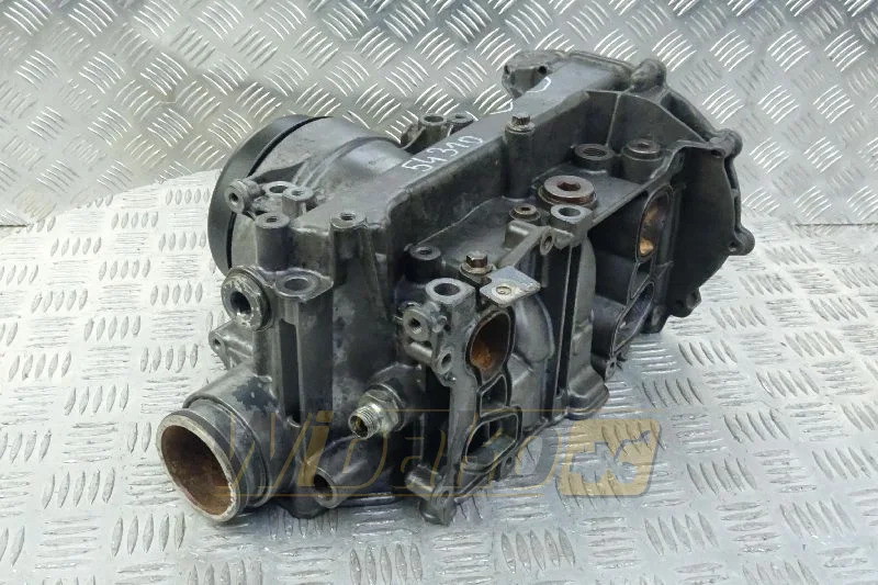 Deutz 04905718 - Radiatore olio per Macchina da cantiere: foto 1 Deutz 04905718 - Radiatore olio per Macchina da cantiere: foto 1