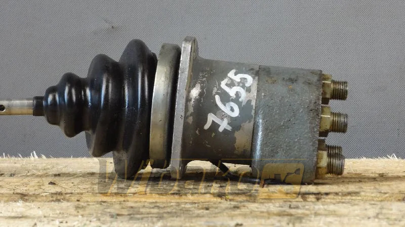 Rexroth 4TH6V52.14/5MS205 227213 00 - Valvola idraulica per Macchina da cantiere: foto 1 Rexroth 4TH6V52.14/5MS205 227213 00 - Valvola idraulica per Macchina da cantiere: foto 1