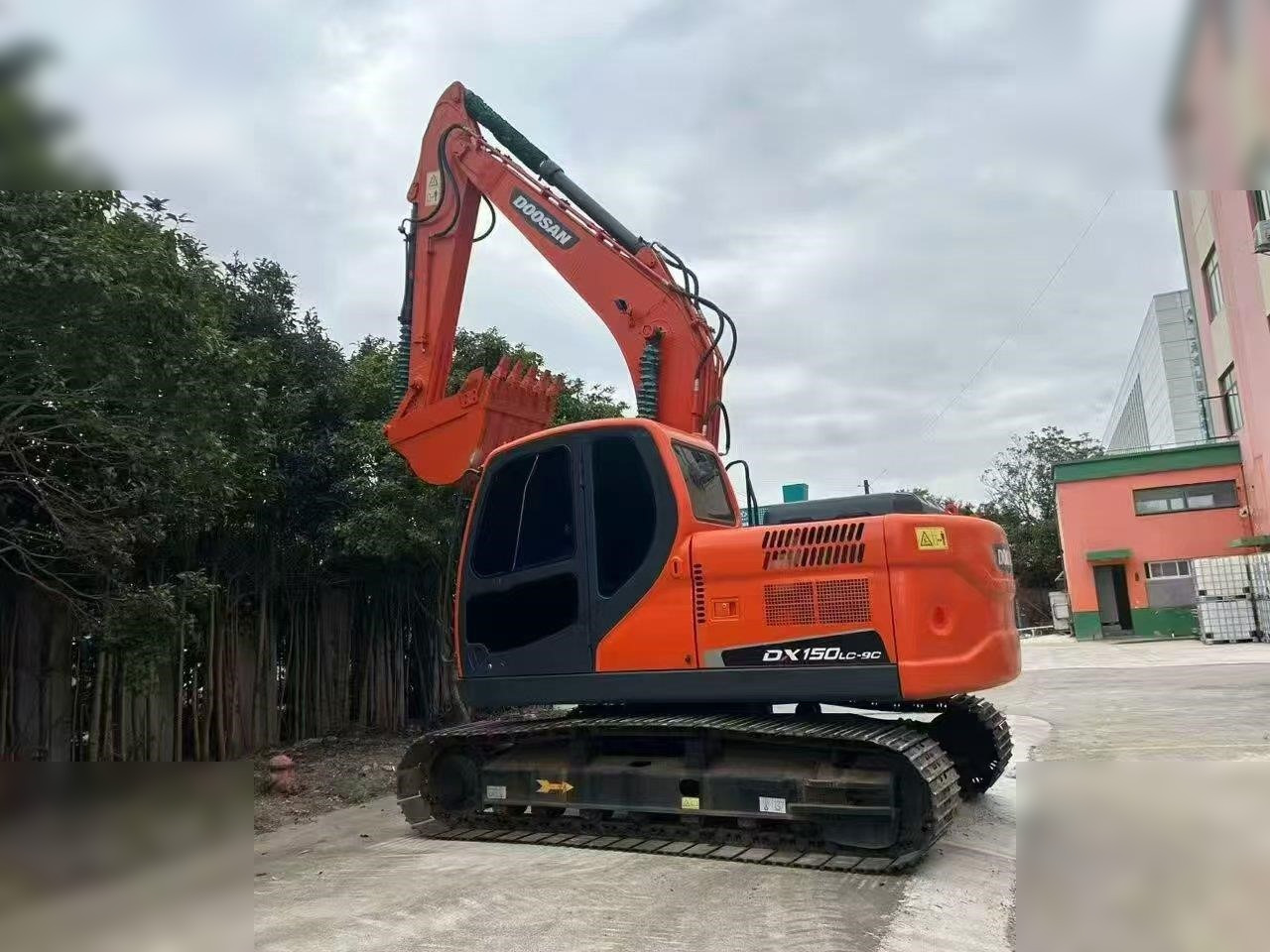 DOOSAN DX150W-9C - Escavatore cingolato: foto 4 DOOSAN DX150W-9C - Escavatore cingolato: foto 4