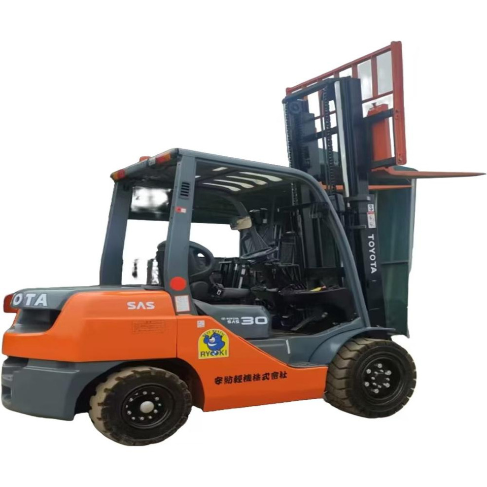 Toyata 3-ton - Elevatore verticale: foto 1 Toyata 3-ton - Elevatore verticale: foto 1