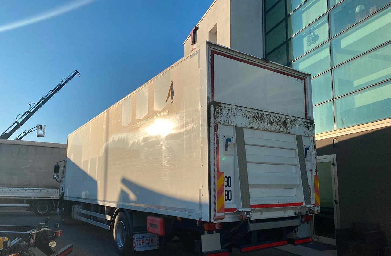 DAF 310 FA CASSONE E SPONDA EURO 6 - Autocarro furgonato: foto 5 DAF 310 FA CASSONE E SPONDA EURO 6 - Autocarro furgonato: foto 5