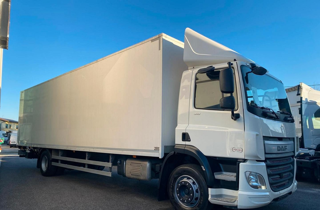 DAF 310 FA CASSONE E SPONDA EURO 6 - Autocarro furgonato: foto 4 DAF 310 FA CASSONE E SPONDA EURO 6 - Autocarro furgonato: foto 4