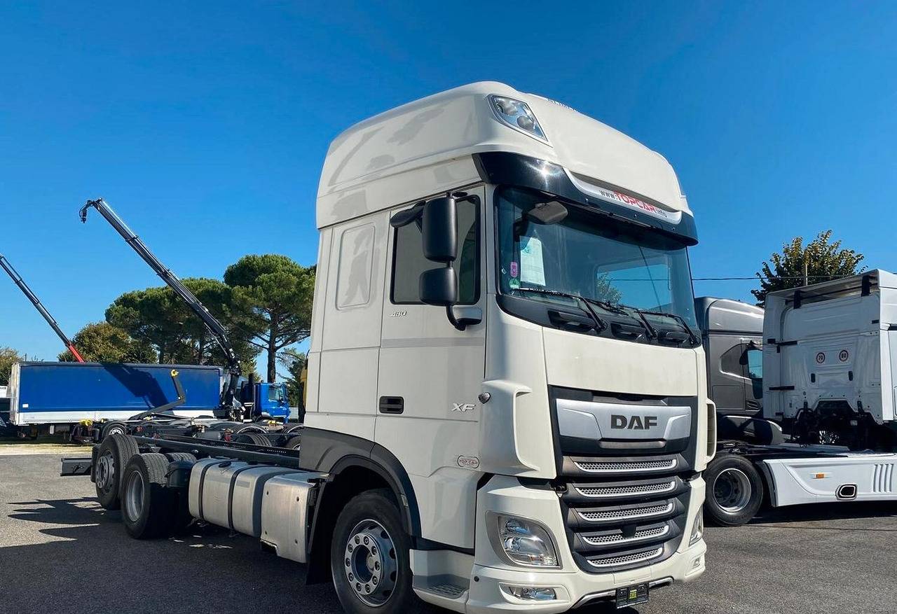 DAF XF 480 FT FULL PNEUMATIC 2019 - Autocarro telaio: foto 3 DAF XF 480 FT FULL PNEUMATIC 2019 - Autocarro telaio: foto 3