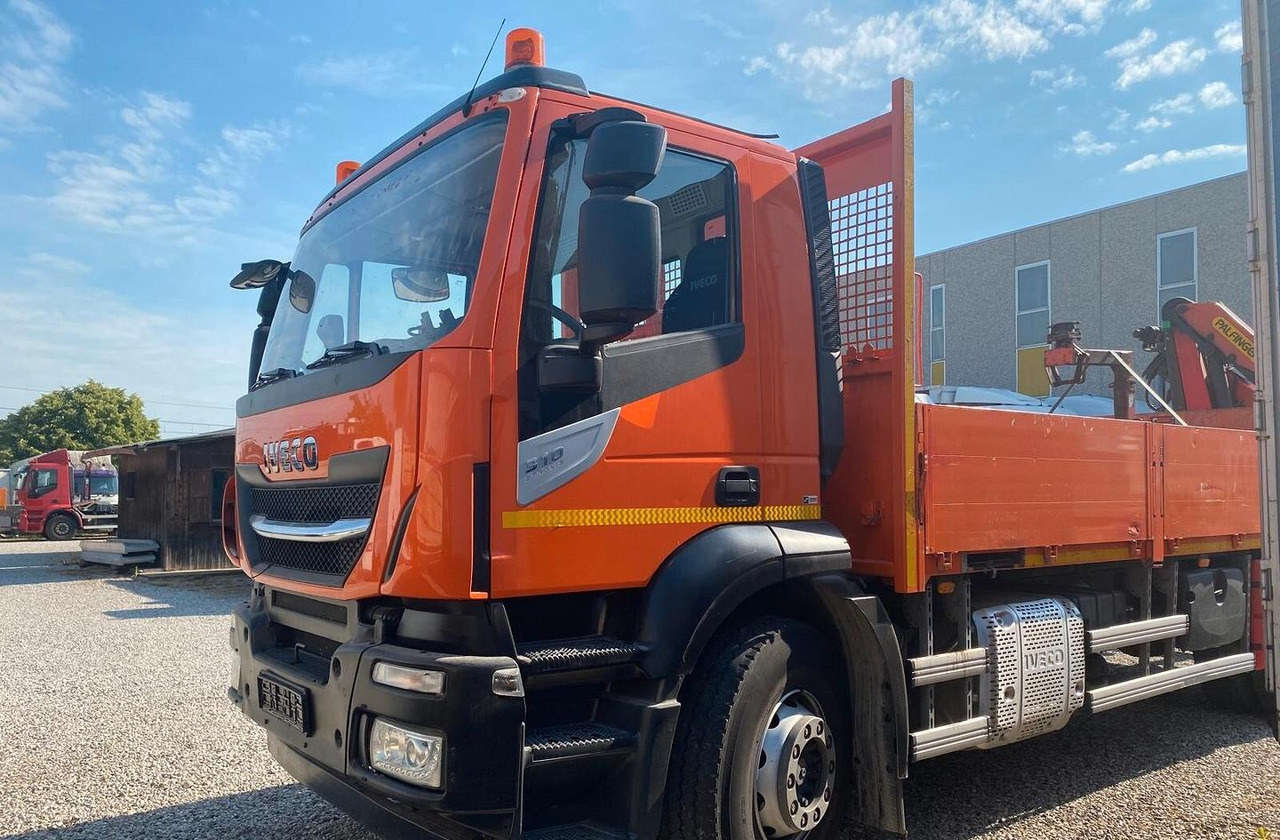 IVECO STRALIS 310 2018 CASSONE FISSO E GRU PALFING - Autocarro con pianale/ Cassone fisso, Camion con gru: foto 2 IVECO STRALIS 310 2018 CASSONE FISSO E GRU PALFING - Autocarro con pianale/ Cassone fisso, Camion con gru: foto 2