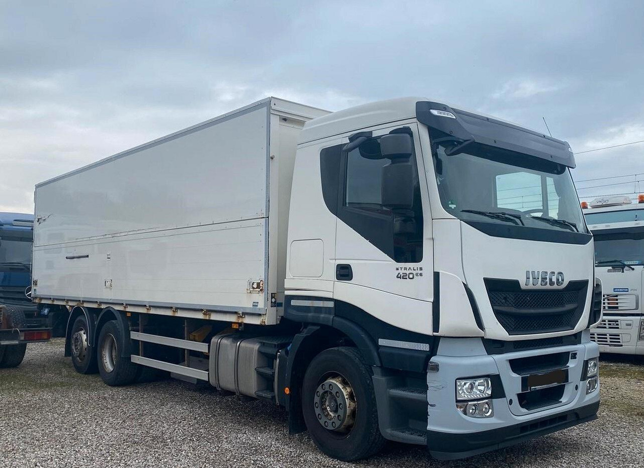 IVECO STRALIS 420 CASSONE E SPONDA EURO 6 2015 - Autocarro furgonato: foto 1 IVECO STRALIS 420 CASSONE E SPONDA EURO 6 2015 - Autocarro furgonato: foto 1