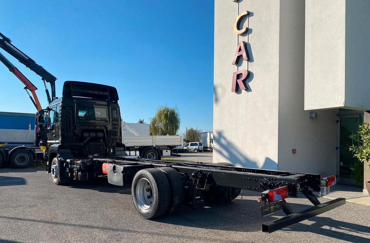 MAN TGS 16.360 MOTRICE 2 ASSI TELAIO 2019 - Autocarro telaio: foto 5 MAN TGS 16.360 MOTRICE 2 ASSI TELAIO 2019 - Autocarro telaio: foto 5