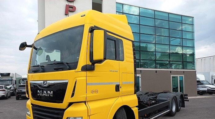 MAN TGX 26.500 MOTRICE 3 ASSI TELAIO EURO 6 2019 - Autocarro telaio: foto 2 MAN TGX 26.500 MOTRICE 3 ASSI TELAIO EURO 6 2019 - Autocarro telaio: foto 2