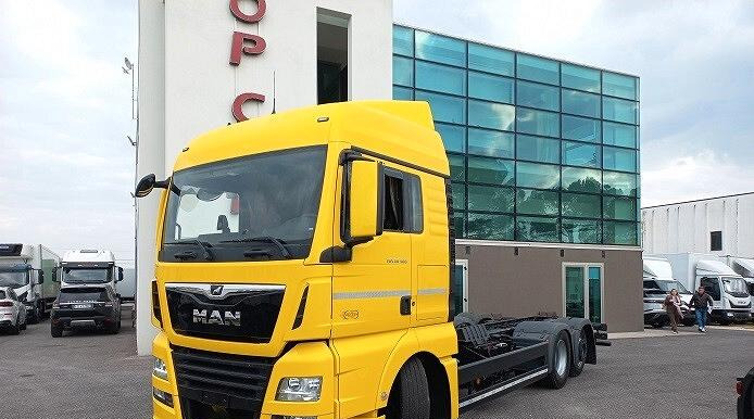 MAN TGX 26.500 MOTRICE 3 ASSI TELAIO EURO 6 2019 - Autocarro telaio: foto 1 MAN TGX 26.500 MOTRICE 3 ASSI TELAIO EURO 6 2019 - Autocarro telaio: foto 1