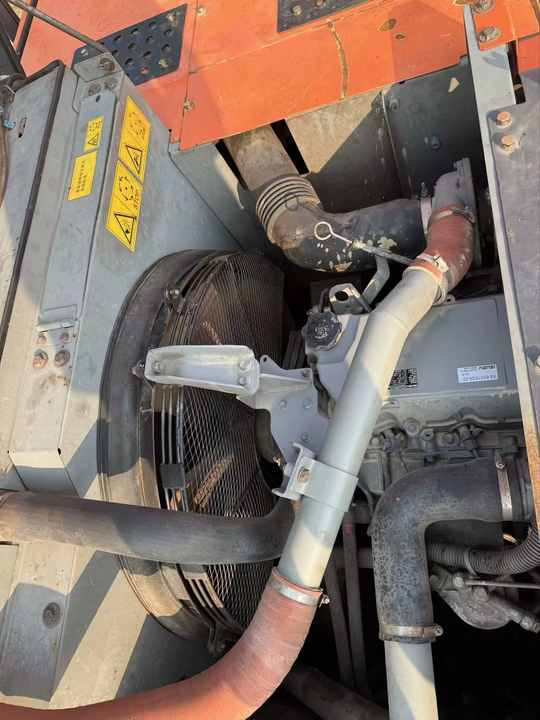 Escavatore cingolato 100% Original Hitachi Zx350-5g 30tons Large  Excavator Hot Sale  Hot-sell Japan Brand Hitachi Zx120 200 240  350 Digger for Sale [ Copy ]: foto 6