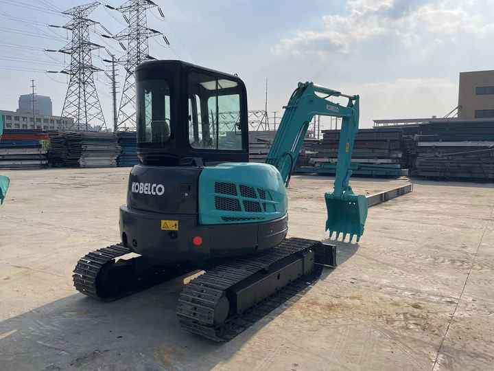 Affordable Kobelco SK55SR Used Excavator | Complete Customs Docs & Invoice Included - Escavatore cingolato: foto 3 Affordable Kobelco SK55SR Used Excavator | Complete Customs Docs & Invoice Included - Escavatore cingolato: foto 3