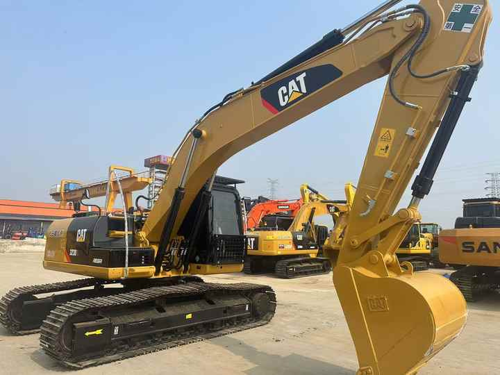 Certified Pre-Owned CAT 323DL | Heavy-Duty Excavator for Mining/ Construction - Price Negotiable! - Escavatore cingolato: foto 2 Certified Pre-Owned CAT 323DL | Heavy-Duty Excavator for Mining/ Construction - Price Negotiable! - Escavatore cingolato: foto 2