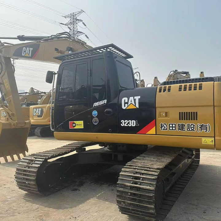 Certified Pre-Owned CAT 323DL | Heavy-Duty Excavator for Mining/ Construction - Price Negotiable! - Escavatore cingolato: foto 1 Certified Pre-Owned CAT 323DL | Heavy-Duty Excavator for Mining/ Construction - Price Negotiable! - Escavatore cingolato: foto 1