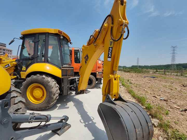 Cheap Price JCB 3CX Backhoe Loader in Excellent Condition for Sale JCB3CX JCB 4CX Available for Sale - Terna: foto 2 Cheap Price JCB 3CX Backhoe Loader in Excellent Condition for Sale JCB3CX JCB 4CX Available for Sale - Terna: foto 2
