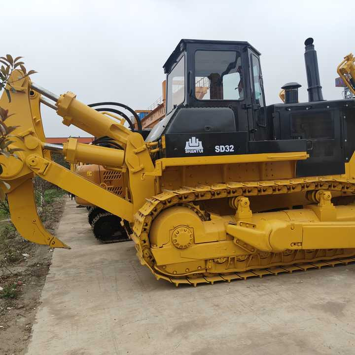 China Famous Brand Shantui Used Sahntui Sd32 Crawler Bulldozer Superior Performance Strong Power Low Price for Sale - Bulldozer: foto 4 China Famous Brand Shantui Used Sahntui Sd32 Crawler Bulldozer Superior Performance Strong Power Low Price for Sale - Bulldozer: foto 4