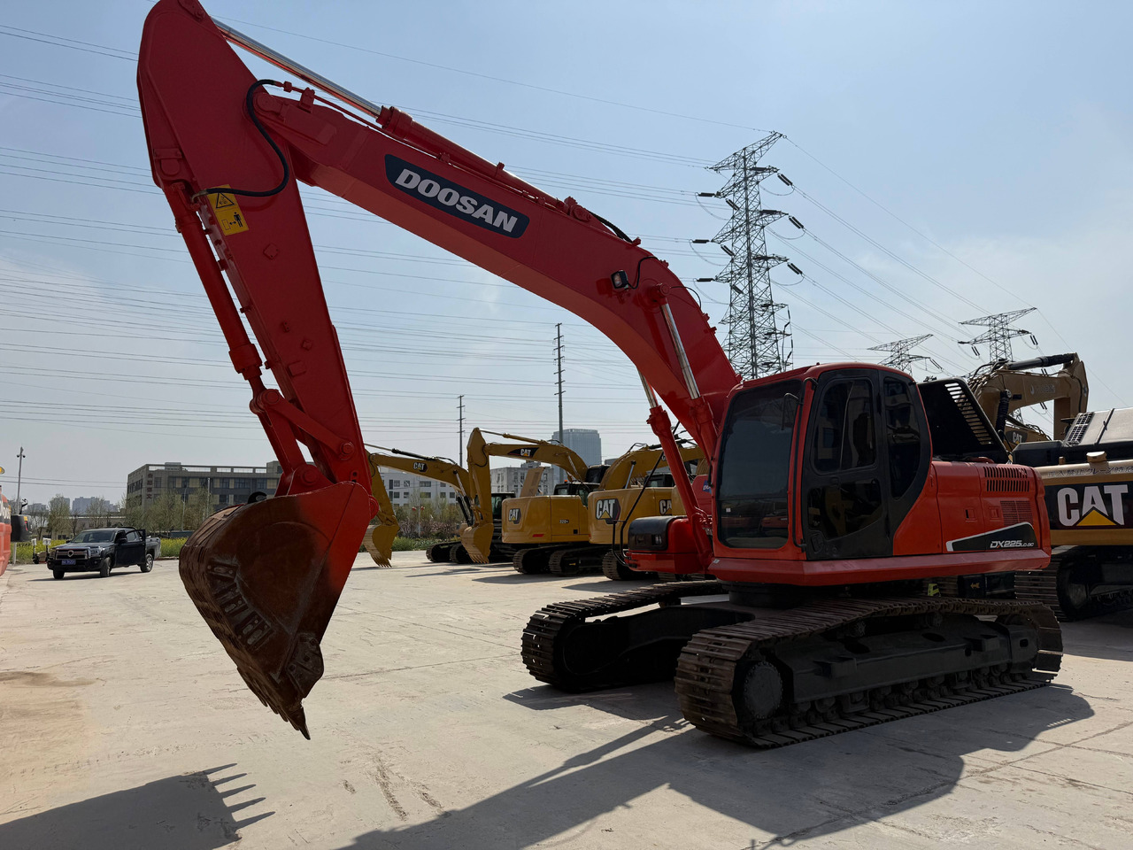 DOOSAN Used Digger Doosan DX225LC-9T Construction Machinery Construction Digger Used Doosan DX225LC-9T Cheap Excavator - Escavatore cingolato: foto 2 DOOSAN Used Digger Doosan DX225LC-9T Construction Machinery Construction Digger Used Doosan DX225LC-9T Cheap Excavator - Escavatore cingolato: foto 2