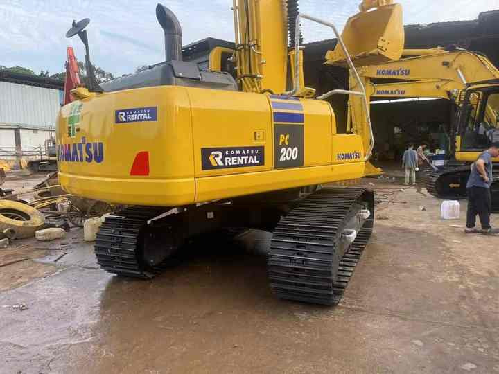 PC200-8 Low Working Hour Second Hand 20 Ton Excavator Komatsu Pc200-8 Crawler Excavator Used Komatsu Excavator PC200-8N1 - Escavatore: foto 3 PC200-8 Low Working Hour Second Hand 20 Ton Excavator Komatsu Pc200-8 Crawler Excavator Used Komatsu Excavator PC200-8N1 - Escavatore: foto 3