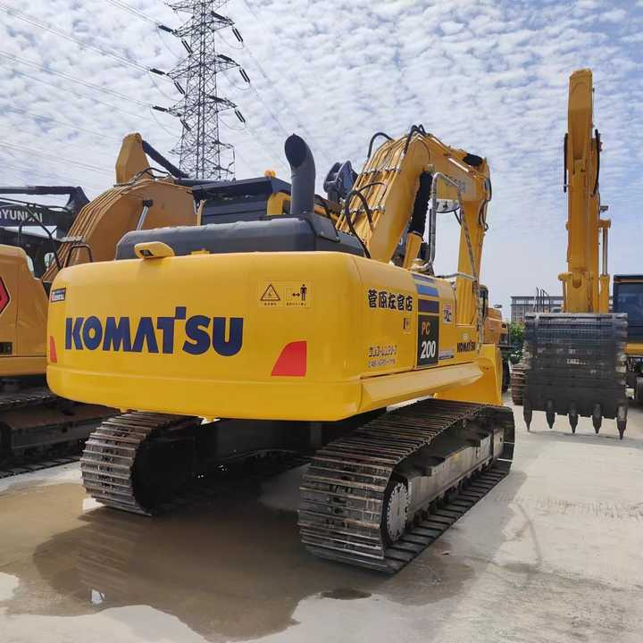 PC200-8 Low Working Hour Second Hand 20 Ton Excavator Komatsu Pc200-8 Crawler Excavator Used Komatsu Excavator PC200-8N1 - Escavatore: foto 1 PC200-8 Low Working Hour Second Hand 20 Ton Excavator Komatsu Pc200-8 Crawler Excavator Used Komatsu Excavator PC200-8N1 - Escavatore: foto 1