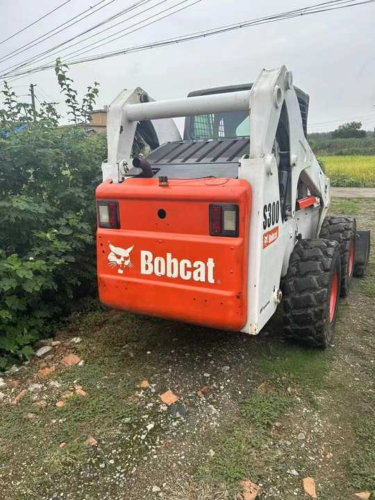 Second Hand BOBCAT S300 Skid-steer Loader with Very Good Performance Is for Sale at a Low Price - Minipala: foto 4 Second Hand BOBCAT S300 Skid-steer Loader with Very Good Performance Is for Sale at a Low Price - Minipala: foto 4