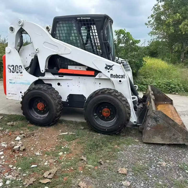 USED BOBCAT S300 Skid-steer Loader with Very Good Performance Is for Sale at a Low Price. S160/s185/s220/330 in Stock - Minipala: foto 1 USED BOBCAT S300 Skid-steer Loader with Very Good Performance Is for Sale at a Low Price. S160/s185/s220/330 in Stock - Minipala: foto 1
