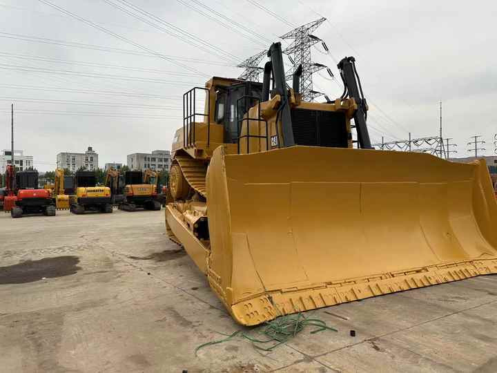 USED ORIGINAL CAT D10r Large Bulldozer for Sale Spot Cat D10 Bulldozer Cat D5 D6 D7 D10 Bulldozer in China - Bulldozer: foto 3 USED ORIGINAL CAT D10r Large Bulldozer for Sale Spot Cat D10 Bulldozer Cat D5 D6 D7 D10 Bulldozer in China - Bulldozer: foto 3