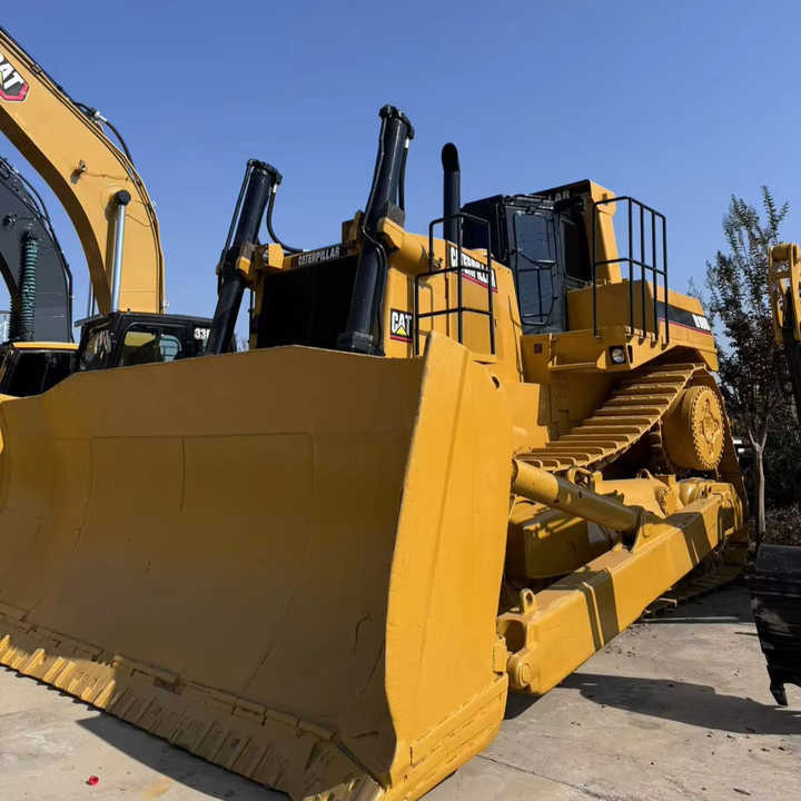 USED ORIGINAL CAT D10r Large Bulldozer for Sale Spot Cat D10 Bulldozer Cat D5 D6 D7 D10 Bulldozer in China - Bulldozer: foto 1 USED ORIGINAL CAT D10r Large Bulldozer for Sale Spot Cat D10 Bulldozer Cat D5 D6 D7 D10 Bulldozer in China - Bulldozer: foto 1