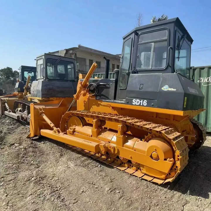 Used China Made SD16 Construction Machinery Shantui SD16 Crawler Bulldozer Earthmoving Machine Used Bulldozer - Bulldozer: foto 4 Used China Made SD16 Construction Machinery Shantui SD16 Crawler Bulldozer Earthmoving Machine Used Bulldozer - Bulldozer: foto 4