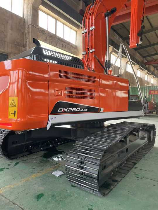 Used Digger DOOSAN DX260 Construction Machinery Construction Digger Used DOOSAN DX260 Cheap Excavator - Escavatore cingolato: foto 2 Used Digger DOOSAN DX260 Construction Machinery Construction Digger Used DOOSAN DX260 Cheap Excavator - Escavatore cingolato: foto 2