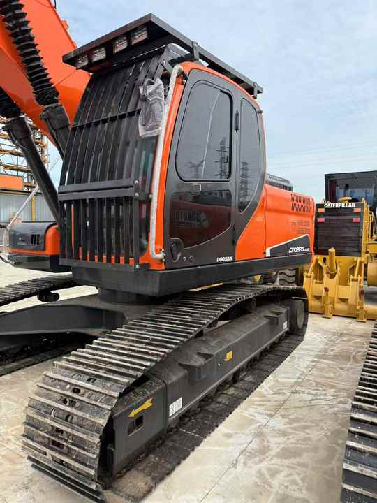 Used Doosan DX225LC-9C Hydraulic Excavator 25 Ton Doosan Dx225 Crawler Excavator with Excellent Performance Low Price for Sale - Escavatore: foto 2 Used Doosan DX225LC-9C Hydraulic Excavator 25 Ton Doosan Dx225 Crawler Excavator with Excellent Performance Low Price for Sale - Escavatore: foto 2
