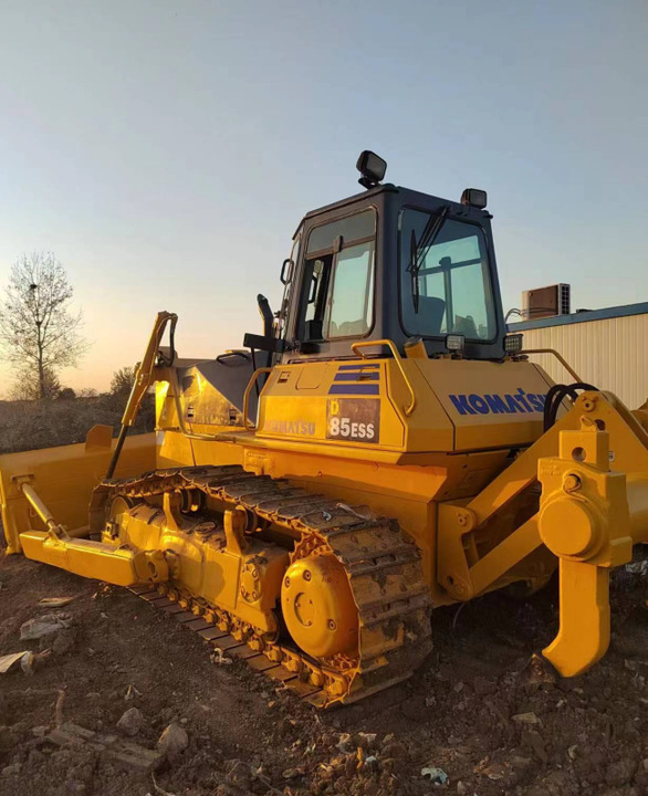 Used Famous Brand Komatsu D85 Bulldozer ,Used komatsu D85 Bulldozer in Cheaper Price and komatsu D85 for Sale - Bulldozer: foto 4 Used Famous Brand Komatsu D85 Bulldozer ,Used komatsu D85 Bulldozer in Cheaper Price and komatsu D85 for Sale - Bulldozer: foto 4